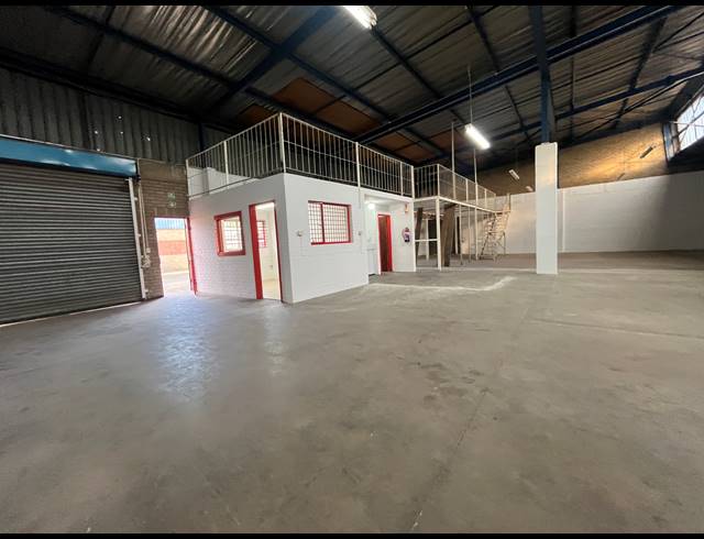 315M² WAREHOUSE TO LET IN EASTLEIGH